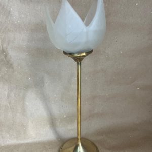 Grand bougeoir en laiton doré et verre poli